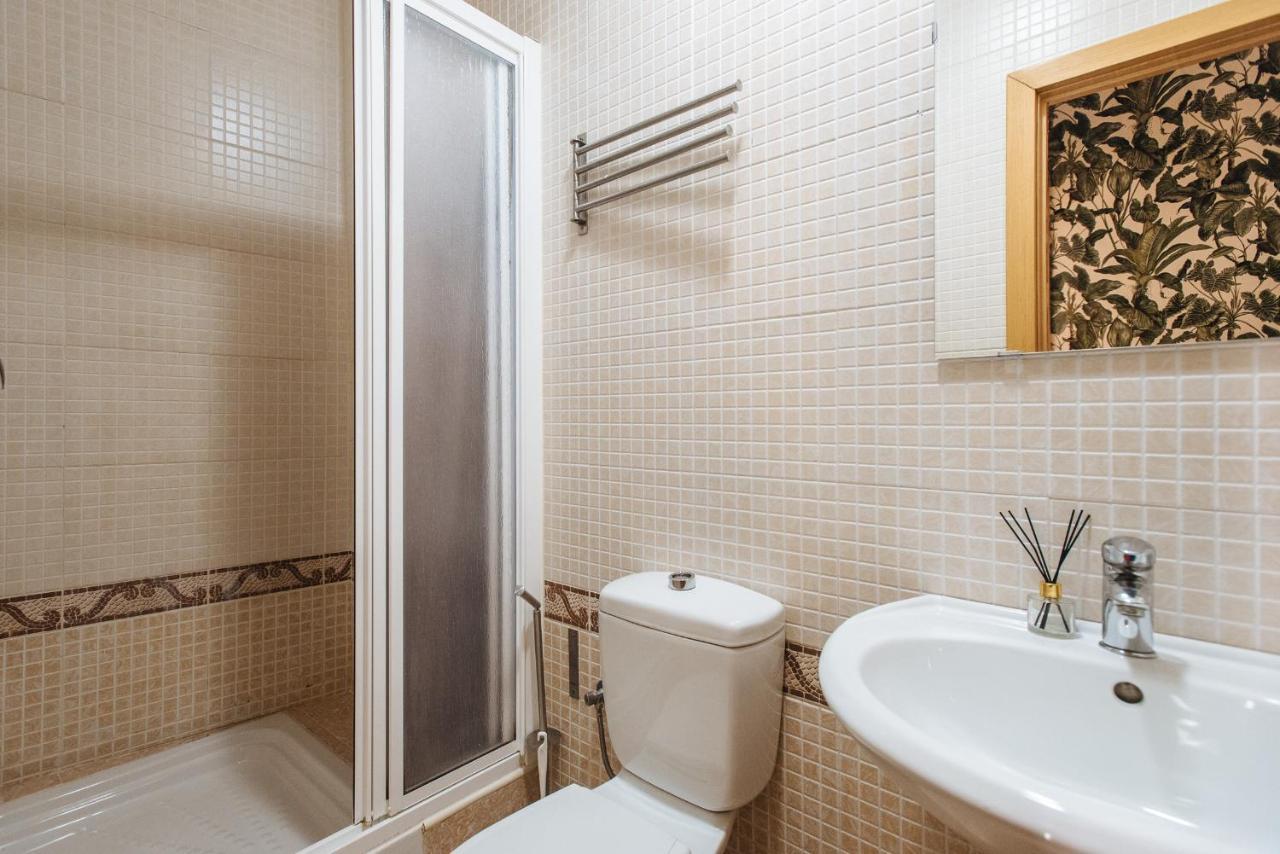 Homeyseville- Bright Apartment At Santa Cruz 6 Pax, Parking Optional Exterior photo
