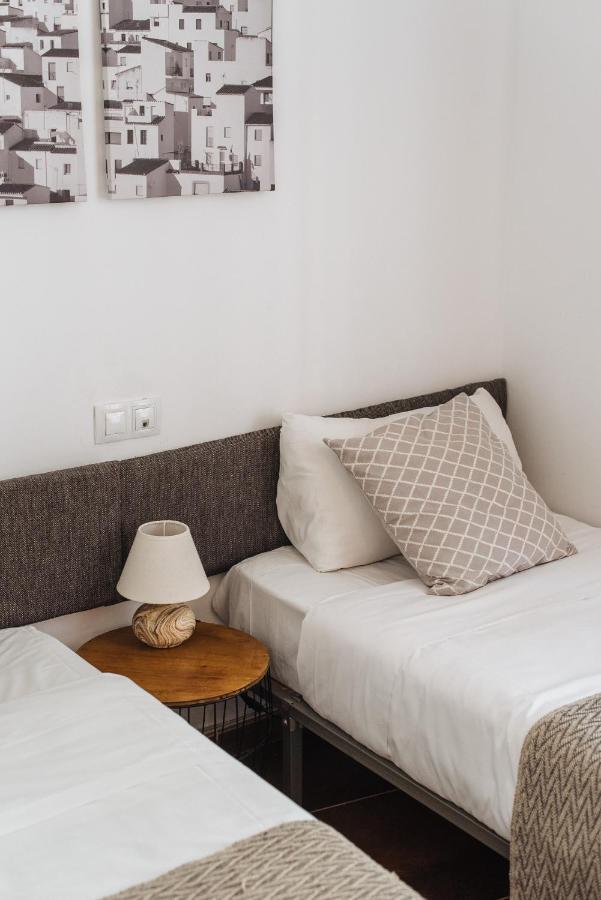 Homeyseville- Bright Apartment At Santa Cruz 6 Pax, Parking Optional Exterior photo